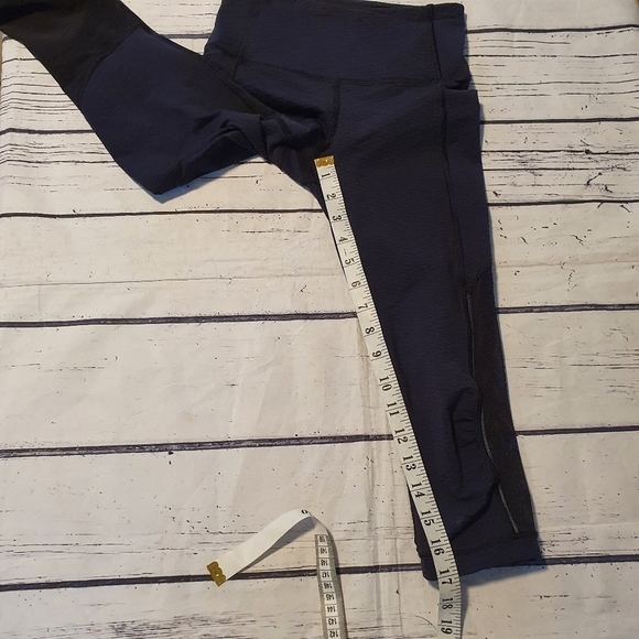 Lululemon Athletica Crop Pant Size 2 - Picture 11 of 13